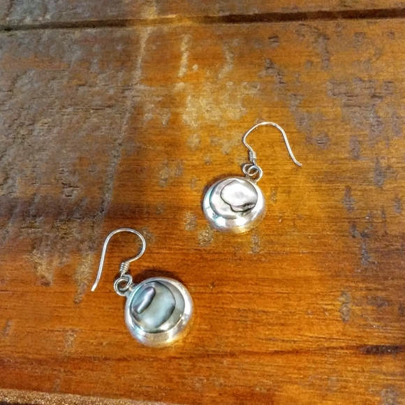 Vintage Jewelry - VTG Taxco Sterling and Mother of Pearl Earrings